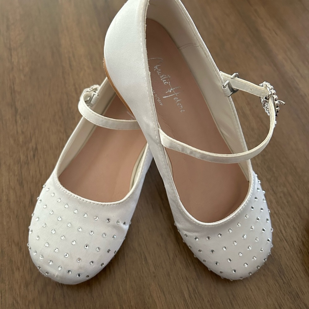 Special occasion white shoes for girl